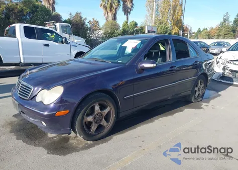 2001 Mercedes-Benz C 320 from USA, damaged, VIN WDBRF64J91F015055